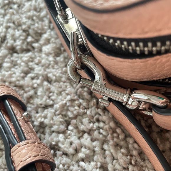 Marc Jacobs - The Box Leather Crossbody *Pre-Loved* - Picture 5 of 12